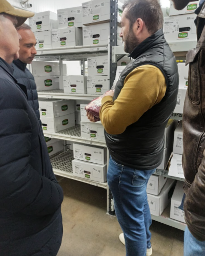 unnamed Explications d’Antoine Pulcini dans les lignes de rangement de son entrepôt